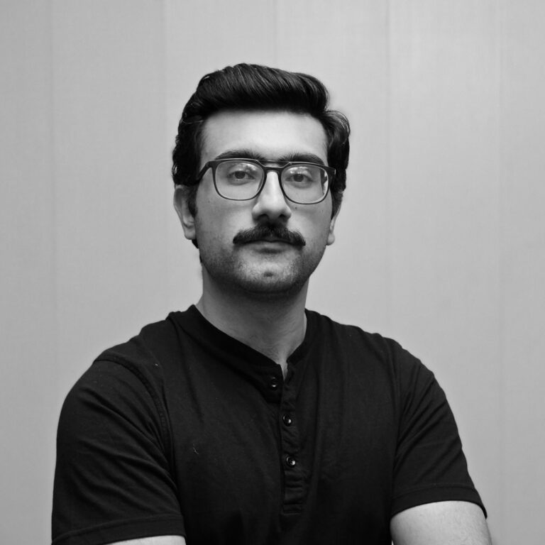 artist photograph square